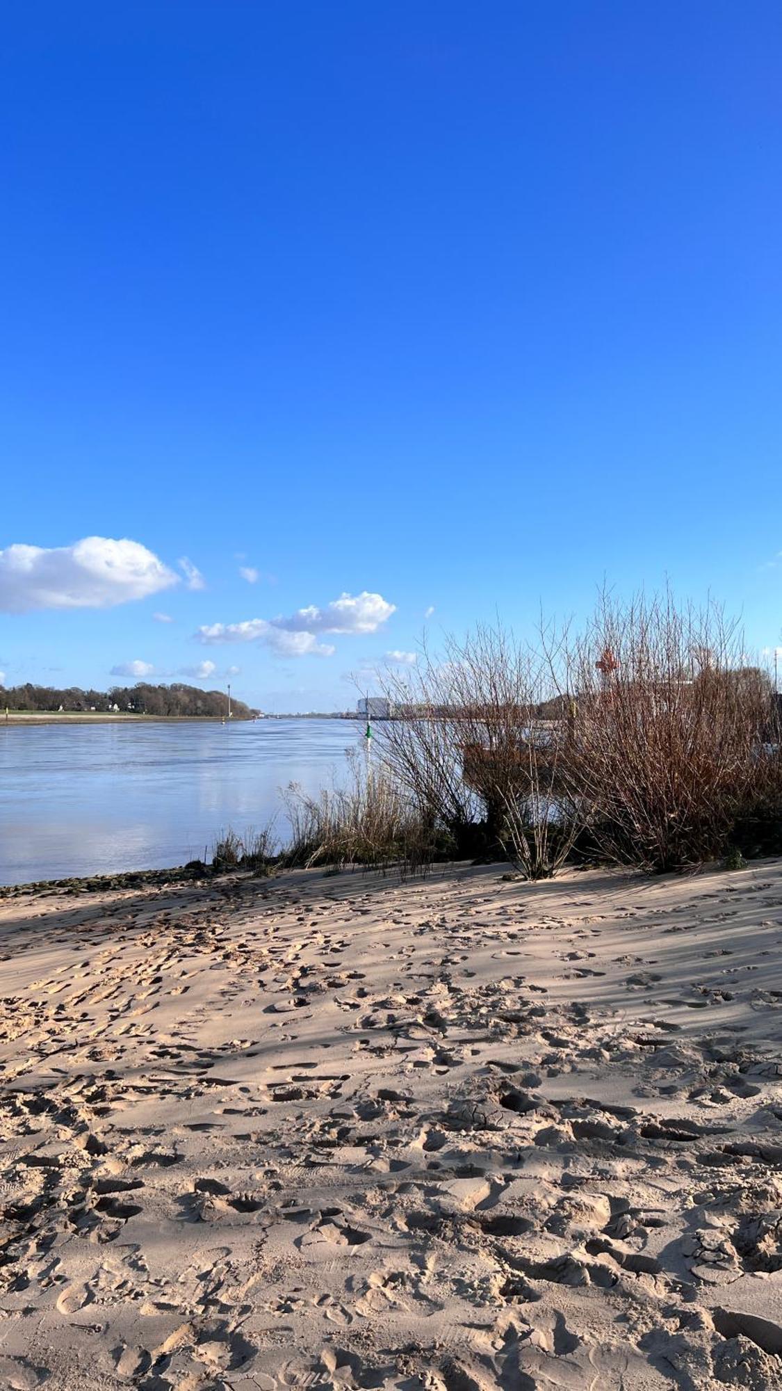 Gaestehaus Weserblick Am Weser-Sandstrand Berne Luaran gambar