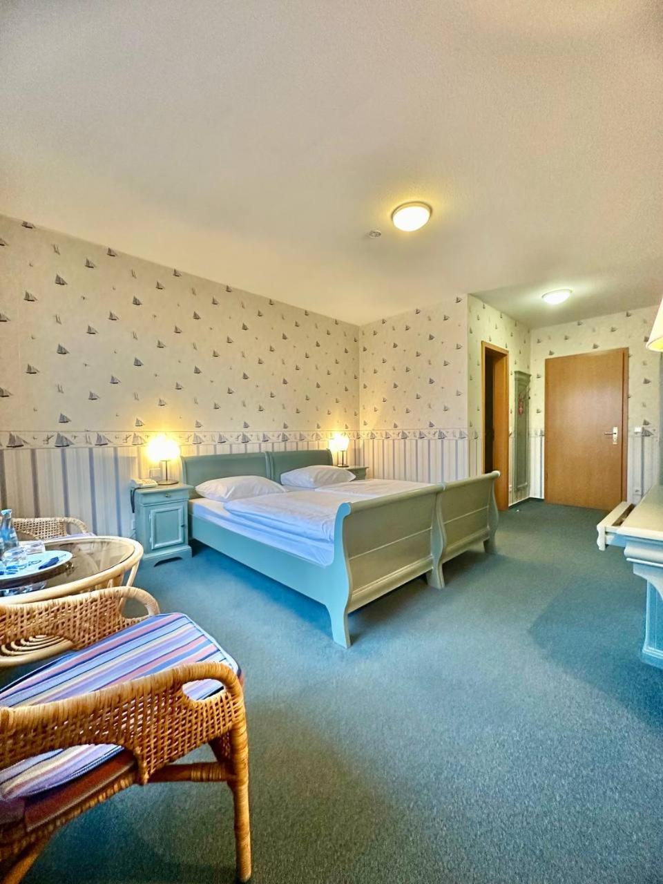 Gaestehaus Weserblick Am Weser-Sandstrand Berne Luaran gambar