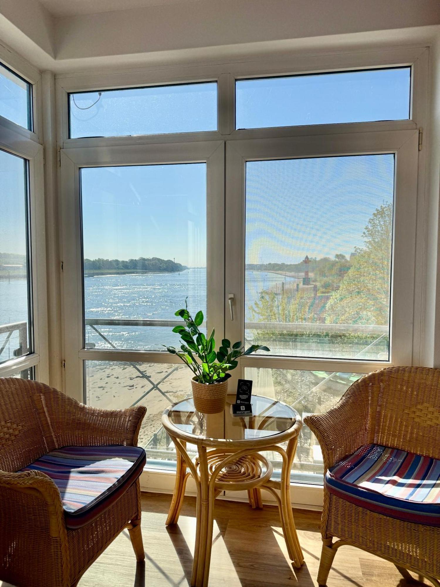 Gaestehaus Weserblick Am Weser-Sandstrand Berne Luaran gambar